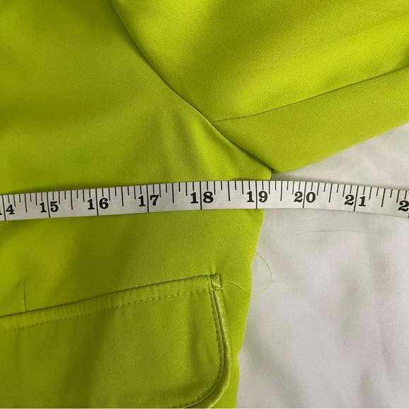 Lime green cropped lapel collar  two-button blazer - Picture 10 of 13